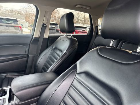 Used 2022 Ford Edge SEL w/ Convenience Package image 26