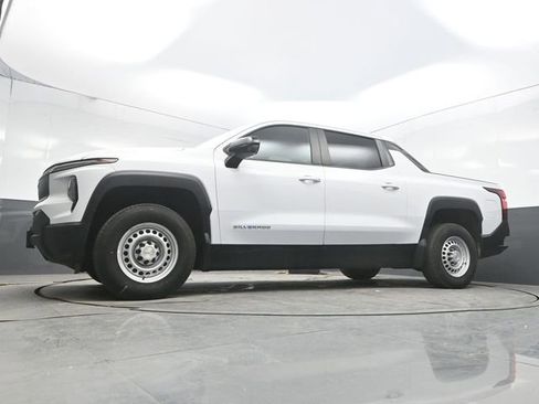 Used 2024 Chevrolet Silverado EV W/T AWD/4WD image 31