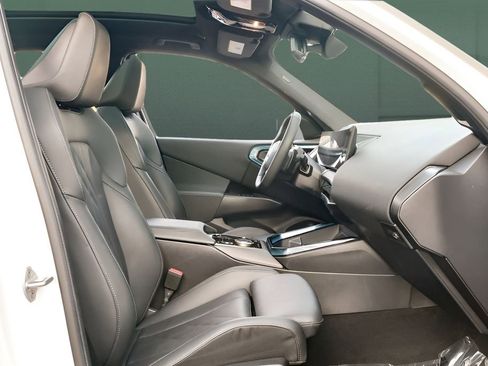 Used 2025 BMW X3 xDrive30i image 23