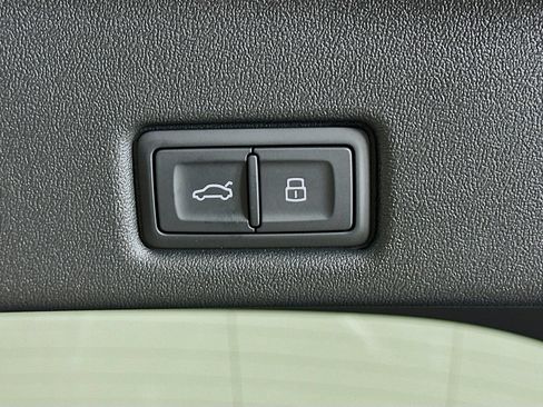 New 2026 Audi SQ5 Premium Plus AWD/4WD image 39