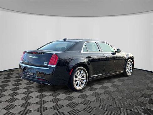 Used 2016 Chrysler 300 Limited w/ 300 Premium Group image 7