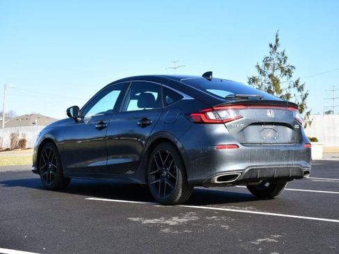 Used 2024 Honda Civic Sport Touring image 5