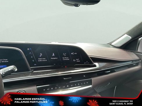 Certified 2024 Cadillac Escalade ESV Sport Platinum AWD/4WD image 18