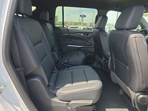 Used 2026 Chevrolet Traverse LT w/ Driver Confidence Package FWD image 15