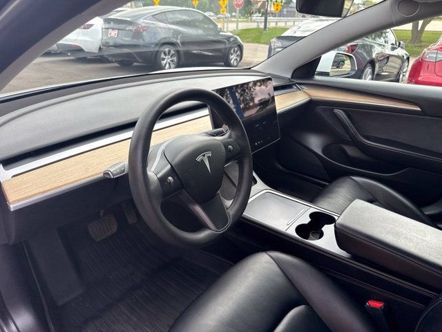Used 2021 Tesla Model 3 Standard Range Plus RWD image 10