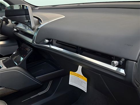 New 2026 Cadillac Vistiq Sport image 13