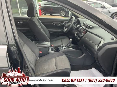 Used 2017 Nissan Rogue S AWD/4WD image 16