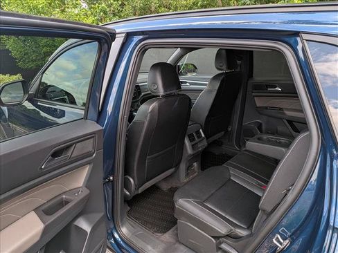 Certified 2023 Volkswagen Atlas Cross Sport SEL R-Line AWD/4WD image 24