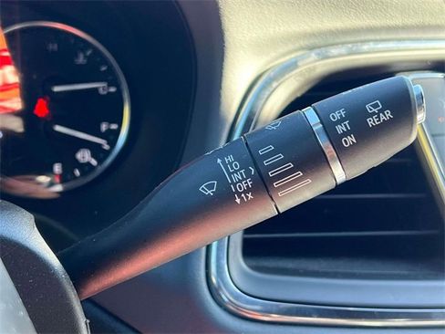 Used 2024 Buick Enclave Premium image 25