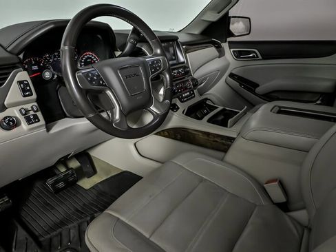 Used 2015 GMC Yukon Denali w/ Touring Package image 19