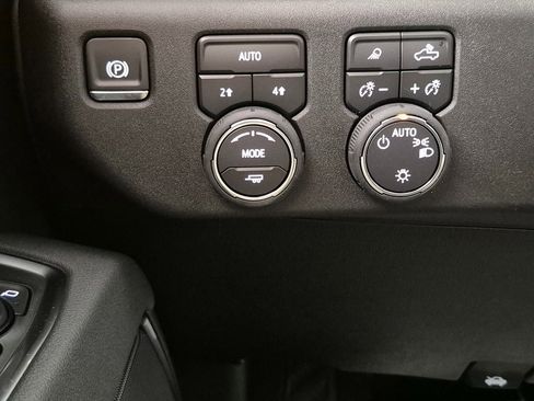 New 2026 Chevrolet Silverado 1500 LT image 16