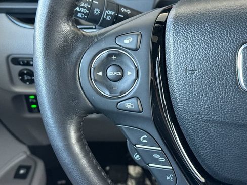 Used 2018 Honda Ridgeline RTL-E image 29