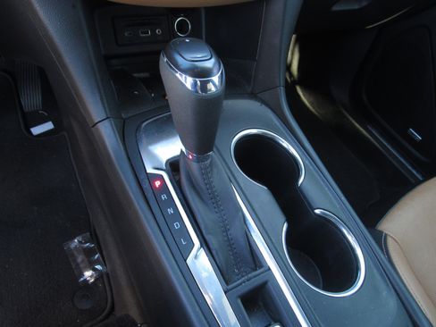 Used 2020 Chevrolet Equinox Premier image 22