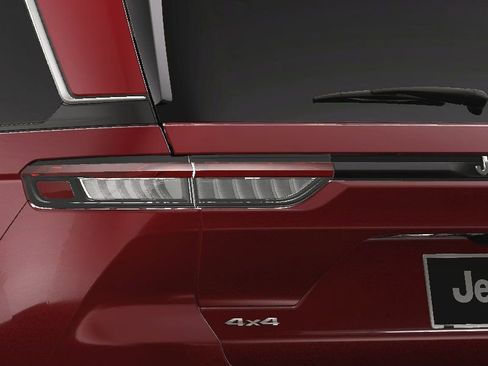 New 2025 Jeep Grand Cherokee 4WD image 12