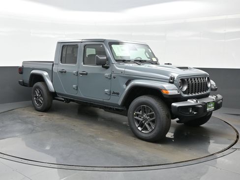 New 2026 Jeep Gladiator Sport AWD/4WD image 11