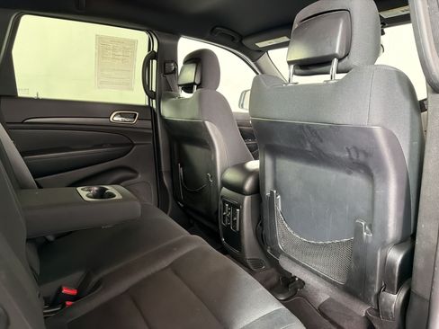 Used 2016 Jeep Grand Cherokee Laredo w/ Quick Order Package 23E RWD image 29