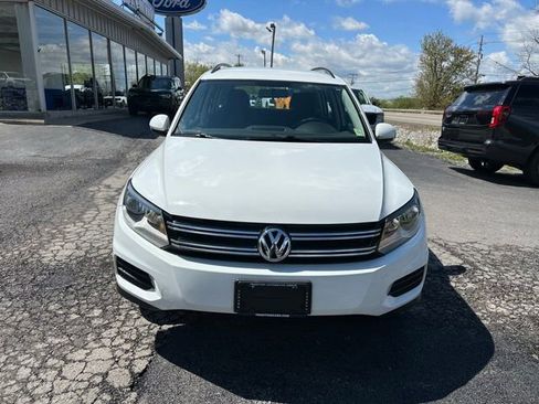 Used 2017 Volkswagen Tiguan Limited w/ Premium Package AWD/4WD image 9