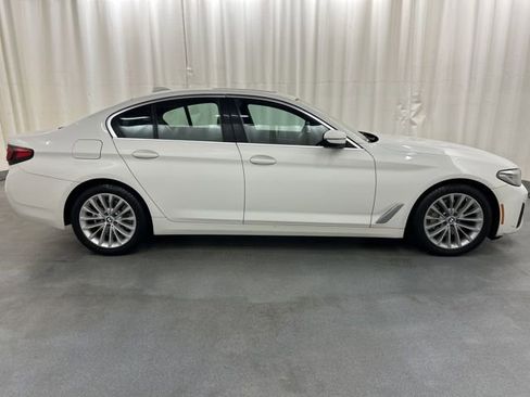 Used 2022 BMW 530i xDrive w/ Convenience Package image 7