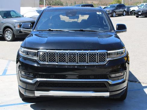 Used 2022 Jeep Grand Wagoneer Series II w/ Premium Group II AWD/4WD image 2