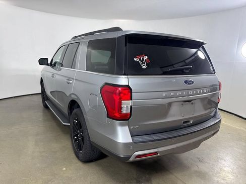 Used 2022 Ford Expedition XLT RWD image 14