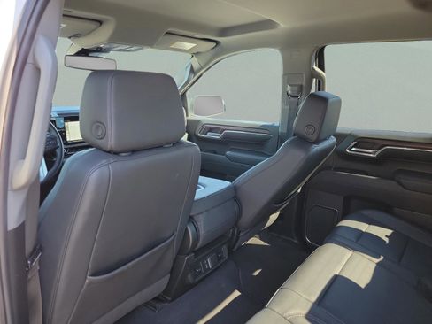 Used 2024 GMC Sierra 1500 SLT image 22