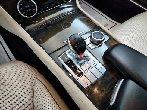 Used 2013 Mercedes-Benz SL 550 image 19
