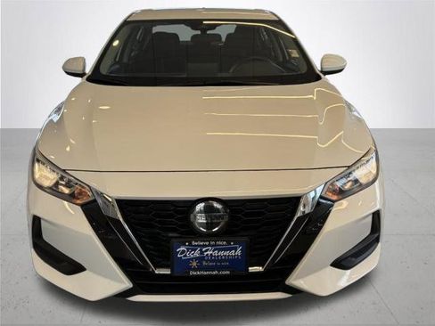 Certified 2023 Nissan Sentra SV image 3