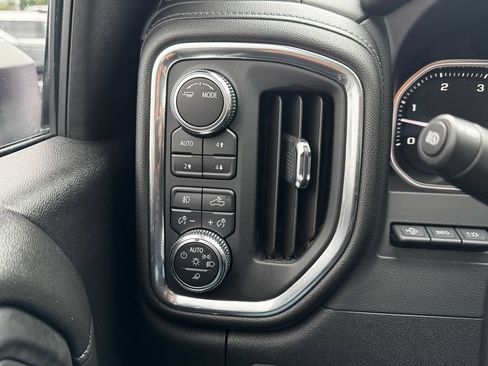 Used 2021 GMC Sierra 2500 Denali w/ Denali Ultimate Package AWD/4WD image 17
