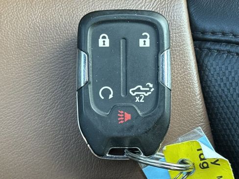 Used 2023 Chevrolet Silverado 3500 High Country w/ Technology Package image 25