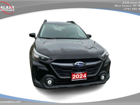 Used 2024 Subaru Outback Premium AWD/4WD image 3