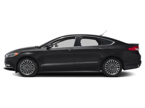 Used 2018 Ford Fusion Titanium image 3