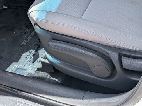 Used 2021 Hyundai Tucson SE FWD image 20