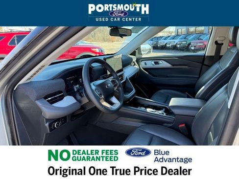 Certified 2025 Ford Explorer Active w/ Active Comfort Package image 4