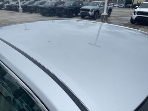 Used 2012 Toyota Camry LE FWD image 10
