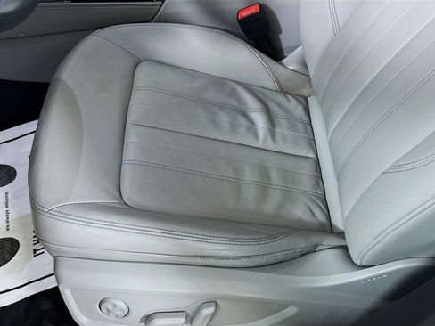 Used 2021 Audi Q5 e Premium Plus w/ Premium Plus Package AWD/4WD image 13