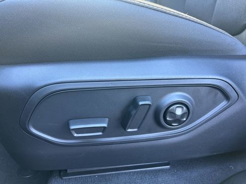 New 2025 Jeep Grand Cherokee Laredo X w/ Luxury Tech Group I AWD/4WD image 11