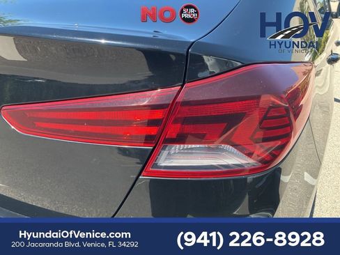 Used 2020 Hyundai Elantra SEL FWD image 8