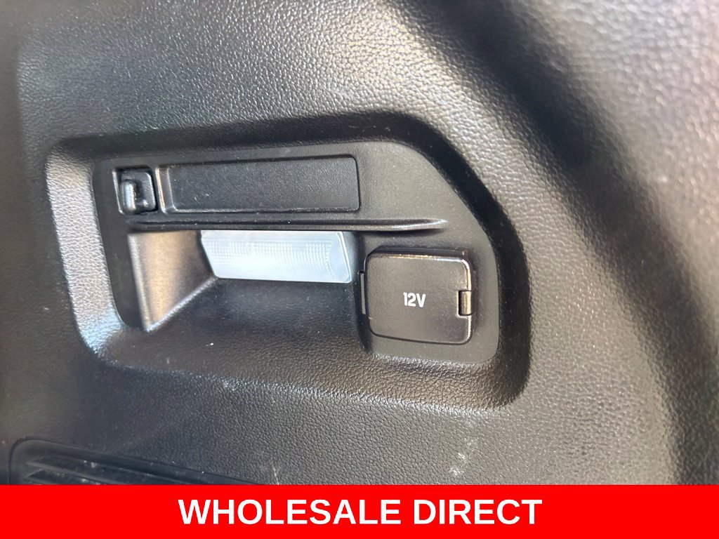 Used 2020 Ford Explorer XLT w/ Equipment Group 202A AWD/4WD image 31