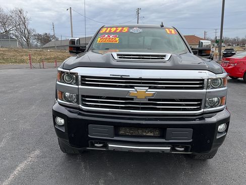 Used 2017 Chevrolet Silverado 3500 High Country w/ Duramax Plus Package image 8