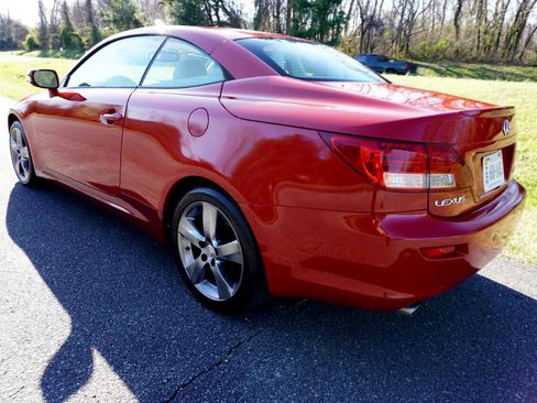 Used 2010 Lexus IS 350C image 12