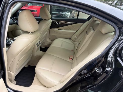 Used 2019 INFINITI Q50 Luxe w/ Essential Package (3.0T Luxe) RWD image 13