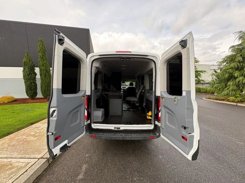 Used 2017 Ford Transit 150 XLT RWD image 19