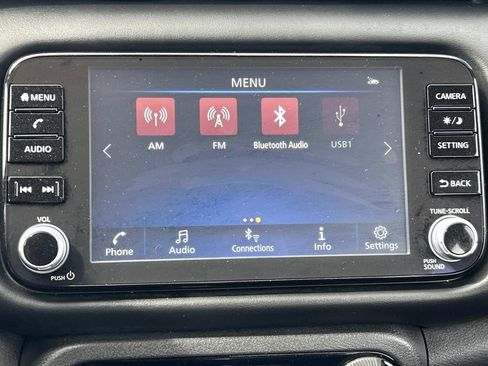 Used 2024 Nissan Kicks SR image 28