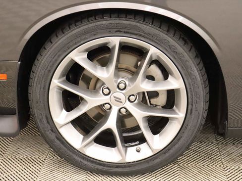 Used 2022 Dodge Challenger GT image 6
