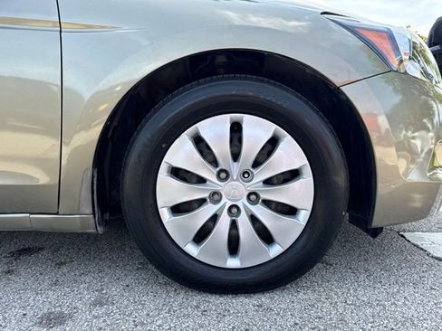 Used 2010 Honda Accord LX image 9