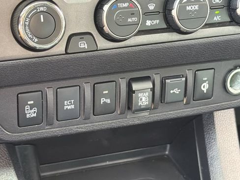 Used 2020 Toyota Tacoma TRD Pro AWD/4WD image 26