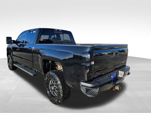 Used 2019 Chevrolet Silverado 2500 LTZ w/ Custom Sport Edition image 9