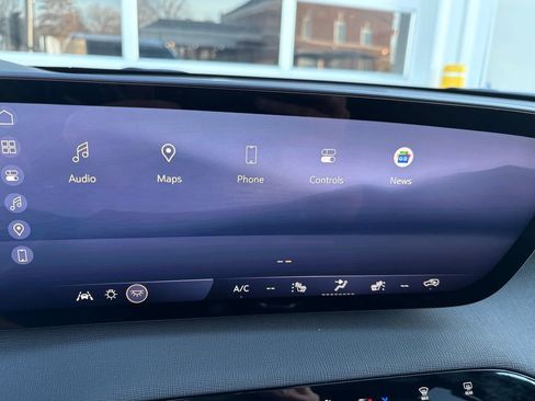 New 2026 Buick Enclave Sport Touring w/ Power Package image 33