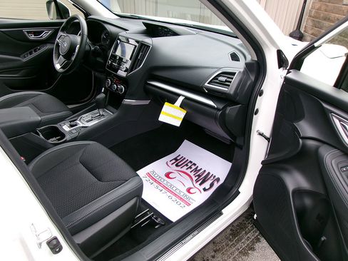 Used 2021 Subaru Forester Premium image 10