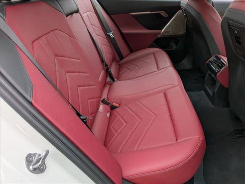 Certified 2025 BMW 530i xDrive w/ M Sport Package image 21